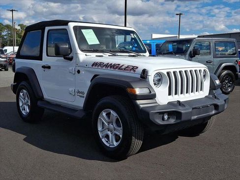 Certified 2021 Jeep Wrangler Sport S image 3