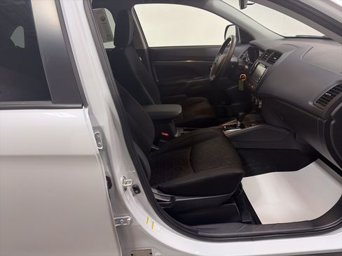 Used 2024 Mitsubishi Outlander Sport ES AWD/4WD image 28