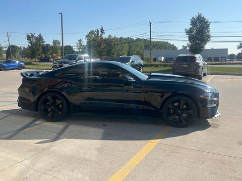 Used 2022 Ford Mustang GT Premium w/ Equipment Group 401A image 5