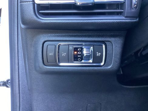 Used 2023 Lincoln Corsair FWD image 58
