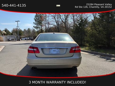 Used 2010 Mercedes-Benz E 350 4MATIC Sedan image 7