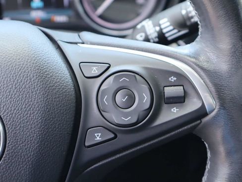Used 2019 Buick Envision Essence FWD image 14