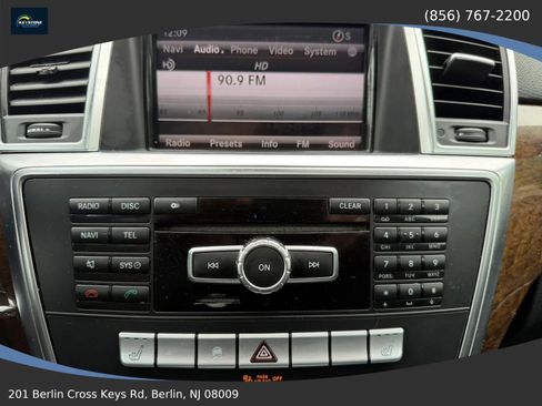 Used 2013 Mercedes-Benz GL 450 4MATIC image 31