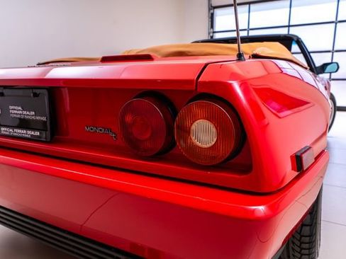 Used 1992 Ferrari Mondial T Cabriolet image 9
