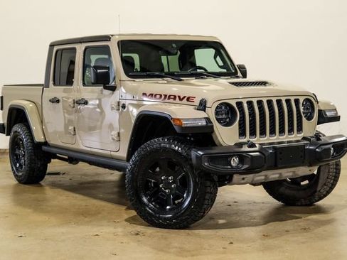 Used 2022 Jeep Gladiator Mojave w/ LED Lighting Group image 4
