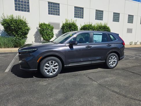 Used 2024 Honda CR-V LX image 2