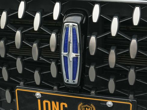 Used 2024 Lincoln Corsair Grand Touring w/ Rear Removable Package Tray AWD/4WD image 11