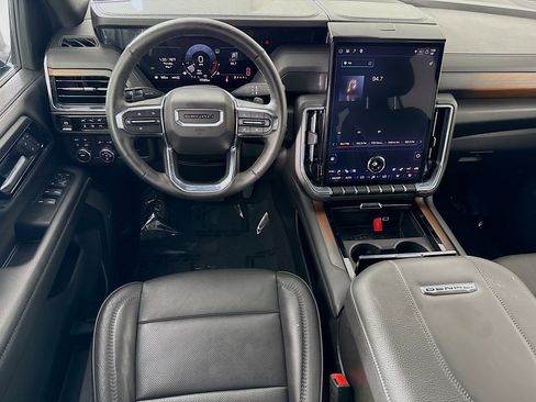 Used 2025 GMC Yukon Denali AWD/4WD image 27