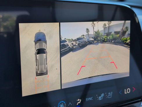 New 2026 Chevrolet Traverse High Country image 15