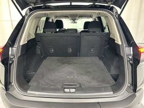 Used 2023 Nissan Rogue S image 21