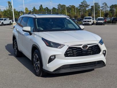 Used 2022 Toyota Highlander XLE