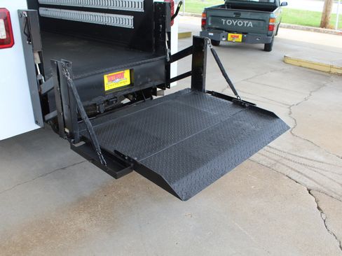 Used 2022 Ford F250 XL w/ Power Equipment Group RWD image 44