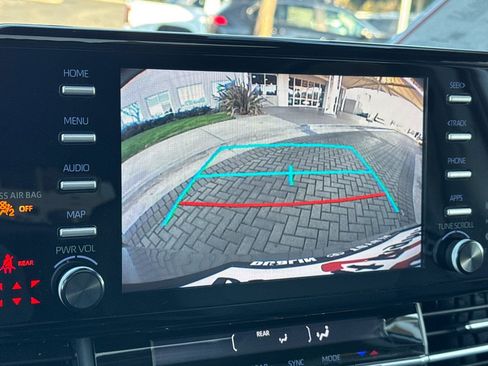 Certified 2023 Toyota Sienna XLE image 25