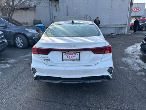 Used 2022 Kia Forte LXS image 5