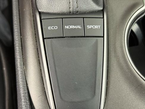 Certified 2023 Toyota Camry SE image 25