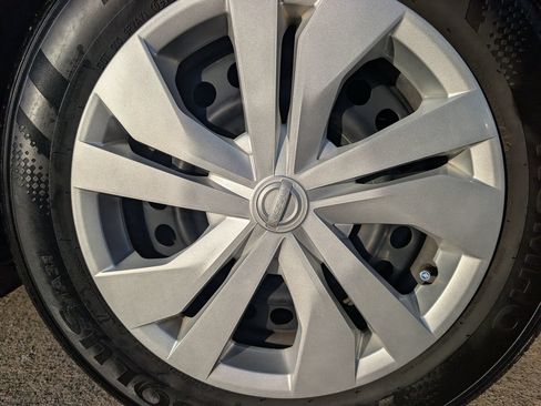 Certified 2025 Nissan Versa S w/ Trunk Package FWD image 7