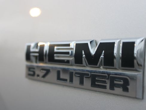 Used 2010 Dodge Ram 1500 Truck Sport image 7