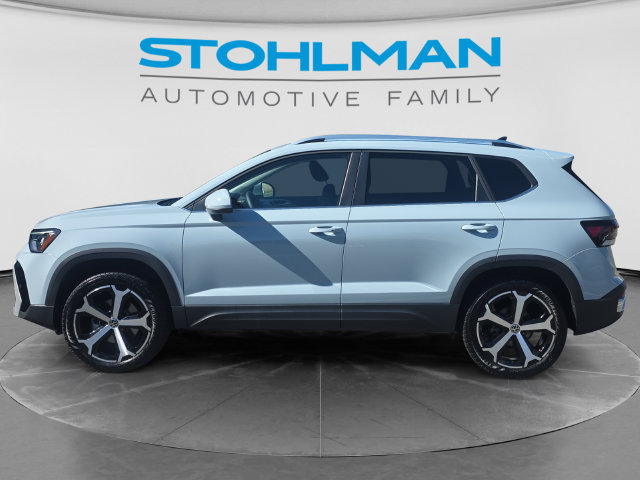 Certified 2026 Volkswagen Taos SEL AWD/4WD image 8