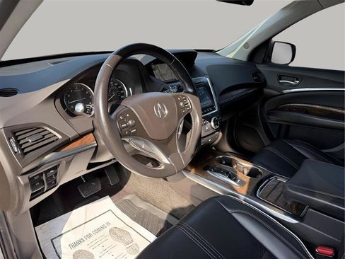 Used 2019 Acura MDX w/ Advance & Entertainment Pkg FWD image 16