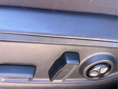 Certified 2023 Jeep Grand Cherokee Limited w/ Luxury Tech Group II image 26