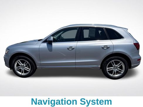 Used 2016 Audi Q5 2.0T Premium Plus w/ Technology Package AWD/4WD image 3