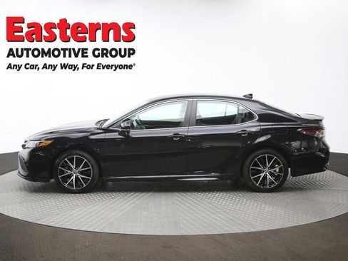 Used 2023 Toyota Camry SE image 58