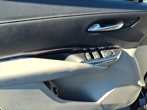 Certified 2023 Cadillac XT4 Luxury w/ Cold Weather Package image 21