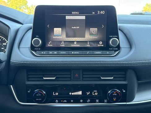 New 2026 Nissan Rogue SV w/ SV Premium Package FWD image 17