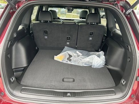 New 2026 Jeep Grand Cherokee Limited image 30