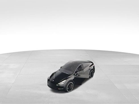 Used 2023 Tesla Model Y Performance image 35
