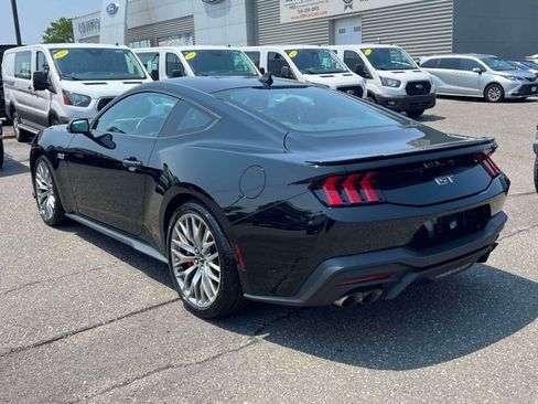 Used 2025 Ford Mustang GT Premium RWD image 8
