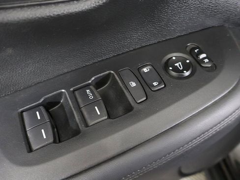 Used 2023 Honda HR-V LX image 31