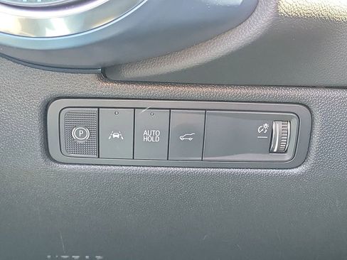Used 2026 Chevrolet Equinox EV LT FWD image 17