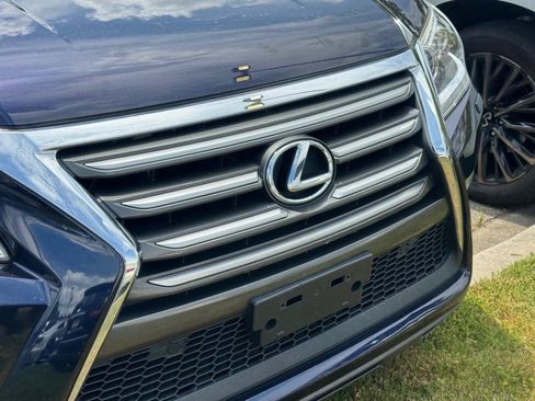 Used 2019 Lexus GX 460 Premium AWD/4WD image 23
