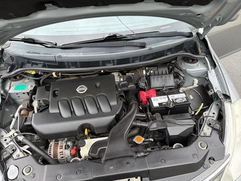 Used 2008 Nissan Versa Hatchback FWD image 32