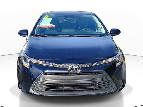 Certified 2025 Toyota Corolla LE FWD image 2