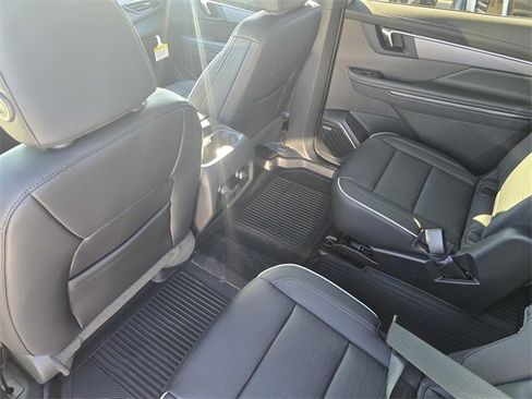 New 2026 Buick Enclave Sport Touring w/ LPO, Floor Liner Package image 11