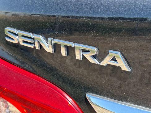 Used 2016 Nissan Sentra S FWD image 13
