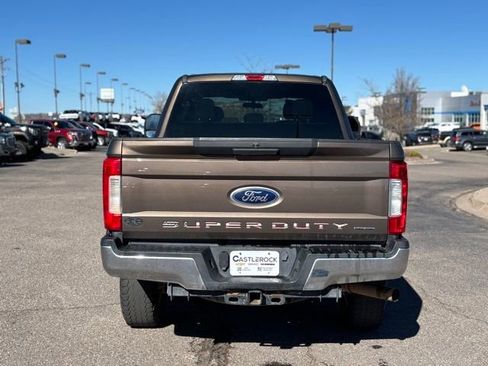 Used 2017 Ford F250 XLT image 4