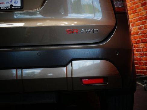 Certified 2025 Nissan Kicks SR AWD/4WD image 74