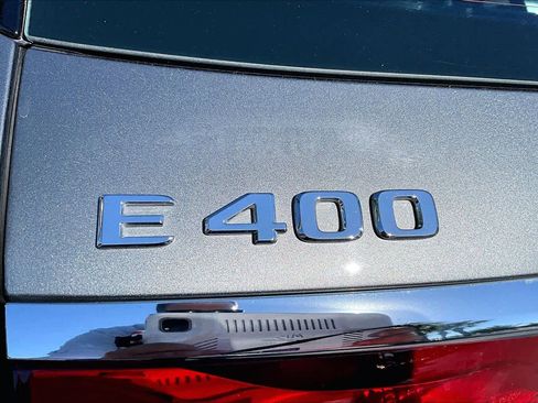 Used 2017 Mercedes-Benz E 400 4MATIC Wagon image 31