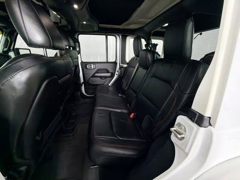 Used 2024 Jeep Wrangler Unlimited Rubicon image 25