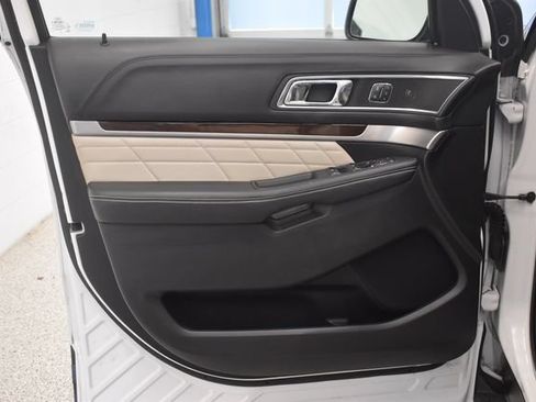 Used 2016 Ford Explorer Platinum AWD/4WD image 20