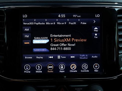 Used 2019 Jeep Grand Cherokee Laredo w/ Laredo X Package RWD image 20