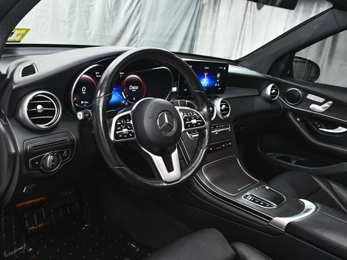 Used 2021 Mercedes-Benz GLC 300 4MATIC image 19