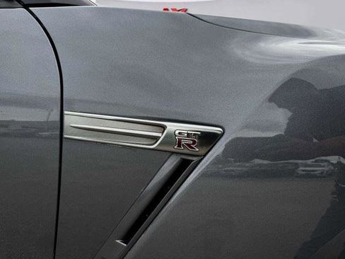 Used 2013 Nissan GT-R Premium AWD/4WD image 10