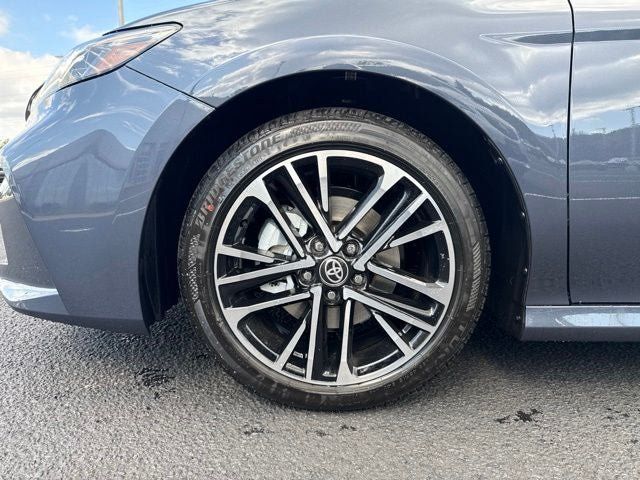 Used 2026 Toyota Camry XLE FWD image 5