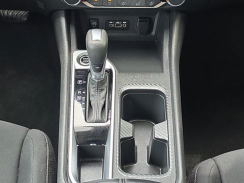 Used 2025 Nissan Sentra SV FWD image 8