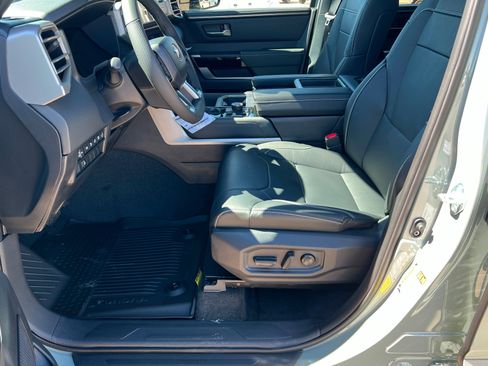 New 2026 Toyota Tundra Limited image 17