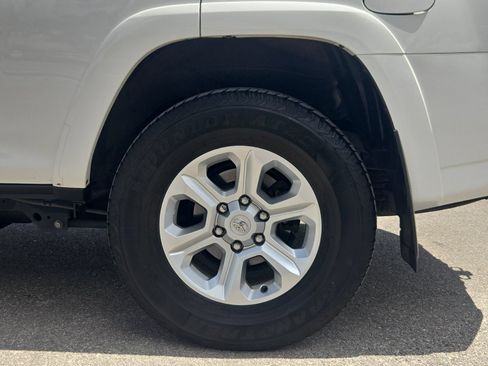 Used 2024 Toyota 4Runner SR5 RWD image 22